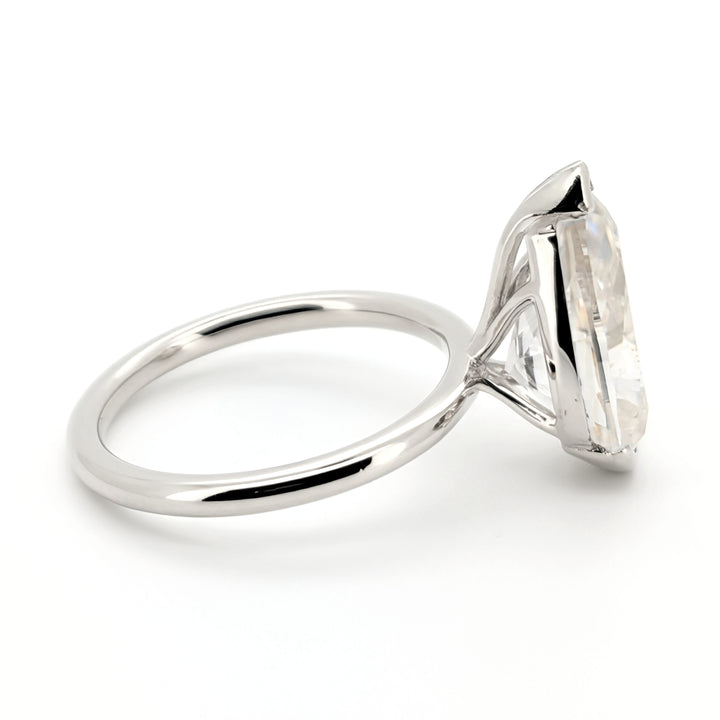 Charmant - Bague élégante et sans effort en moissanite taille poire