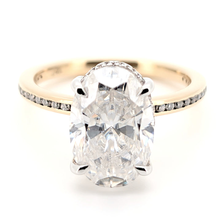 Elannet - Moissanite taille ovale à la modernité intemporelle