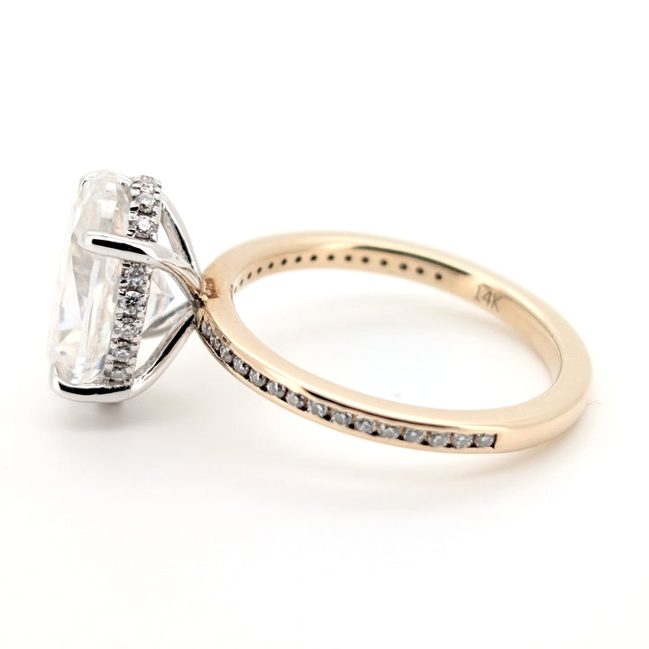 Elannet - Moissanite taille ovale à la modernité intemporelle