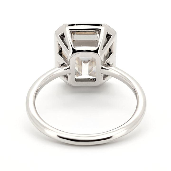 Modatz - Bague contemporaine minimaliste en moissanite taille émeraude