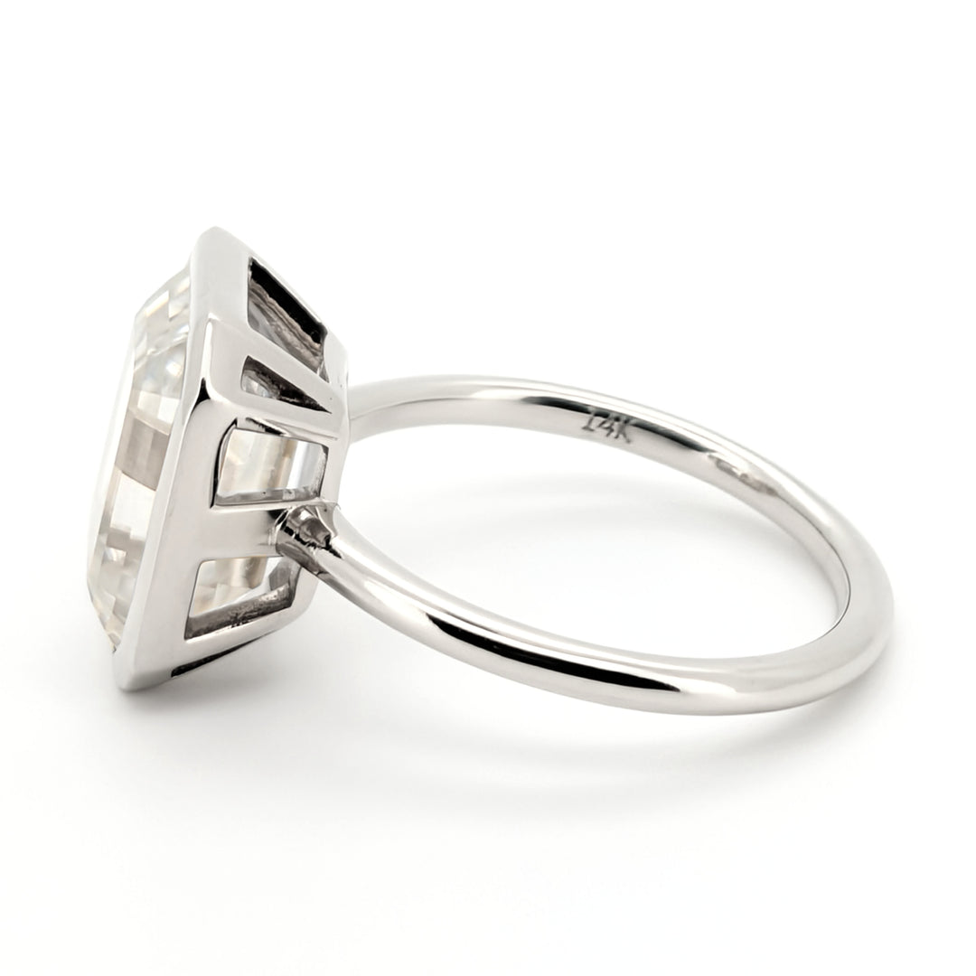 Modatz - Bague contemporaine minimaliste en moissanite taille émeraude
