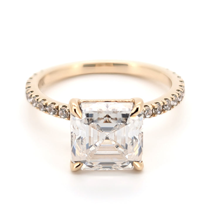 Vivrenesse – Anillo de moissanita de corte cojín con un toque urbano y elegante