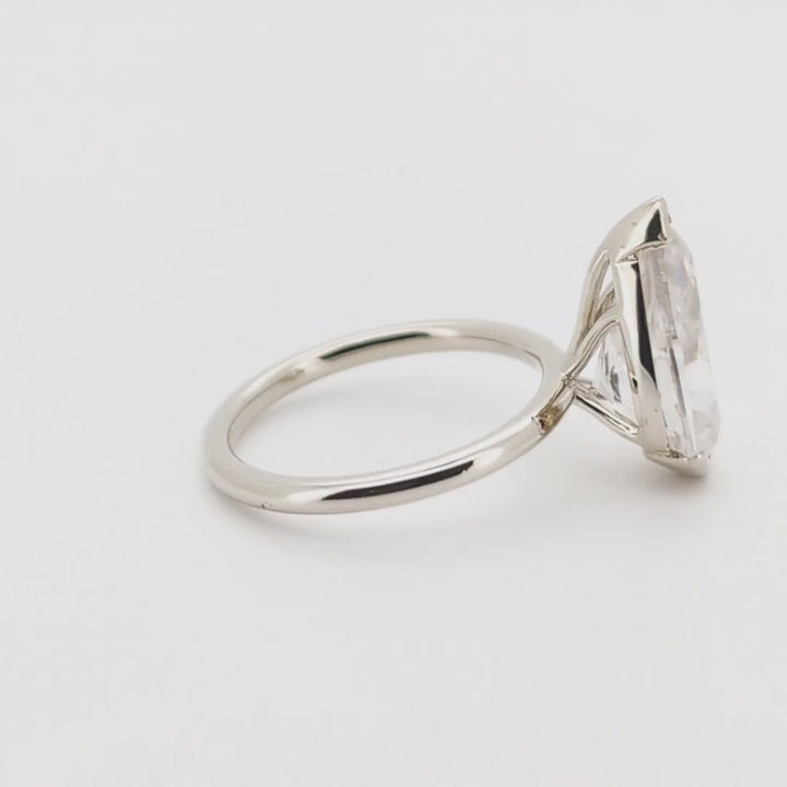 Charmant - Bague élégante et sans effort en moissanite taille poire
